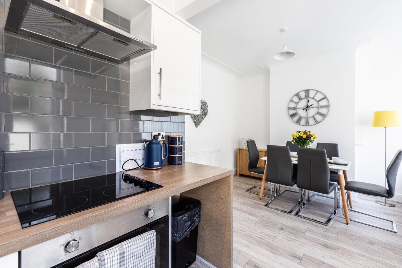 Connaught House - Wi-Fi, Parking, Contractors Villa Preston  Eksteriør bilde