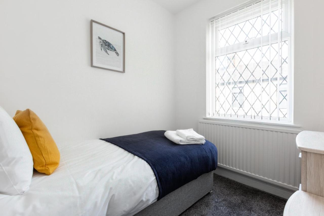 Connaught House - Wi-Fi, Parking, Contractors Villa Preston  Eksteriør bilde