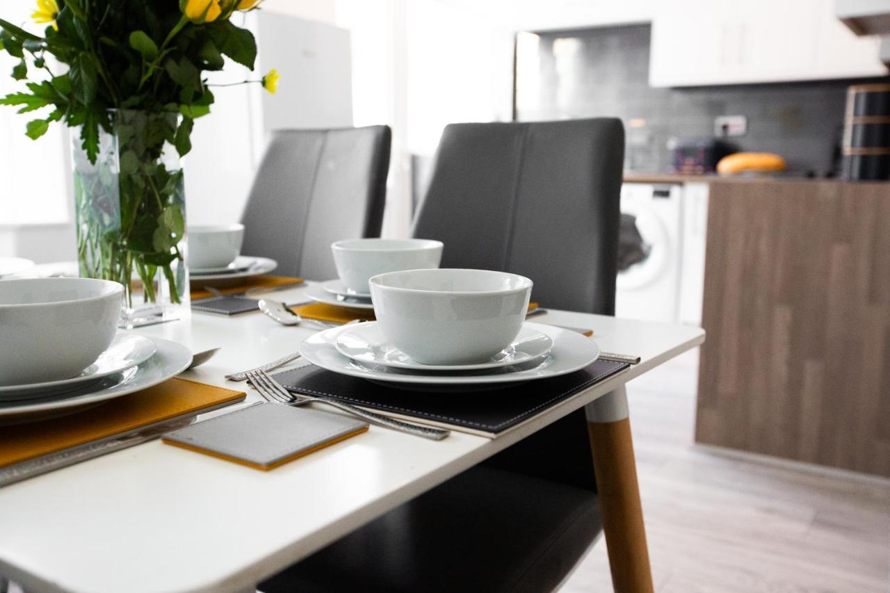 Connaught House - Wi-Fi, Parking, Contractors Villa Preston  Eksteriør bilde