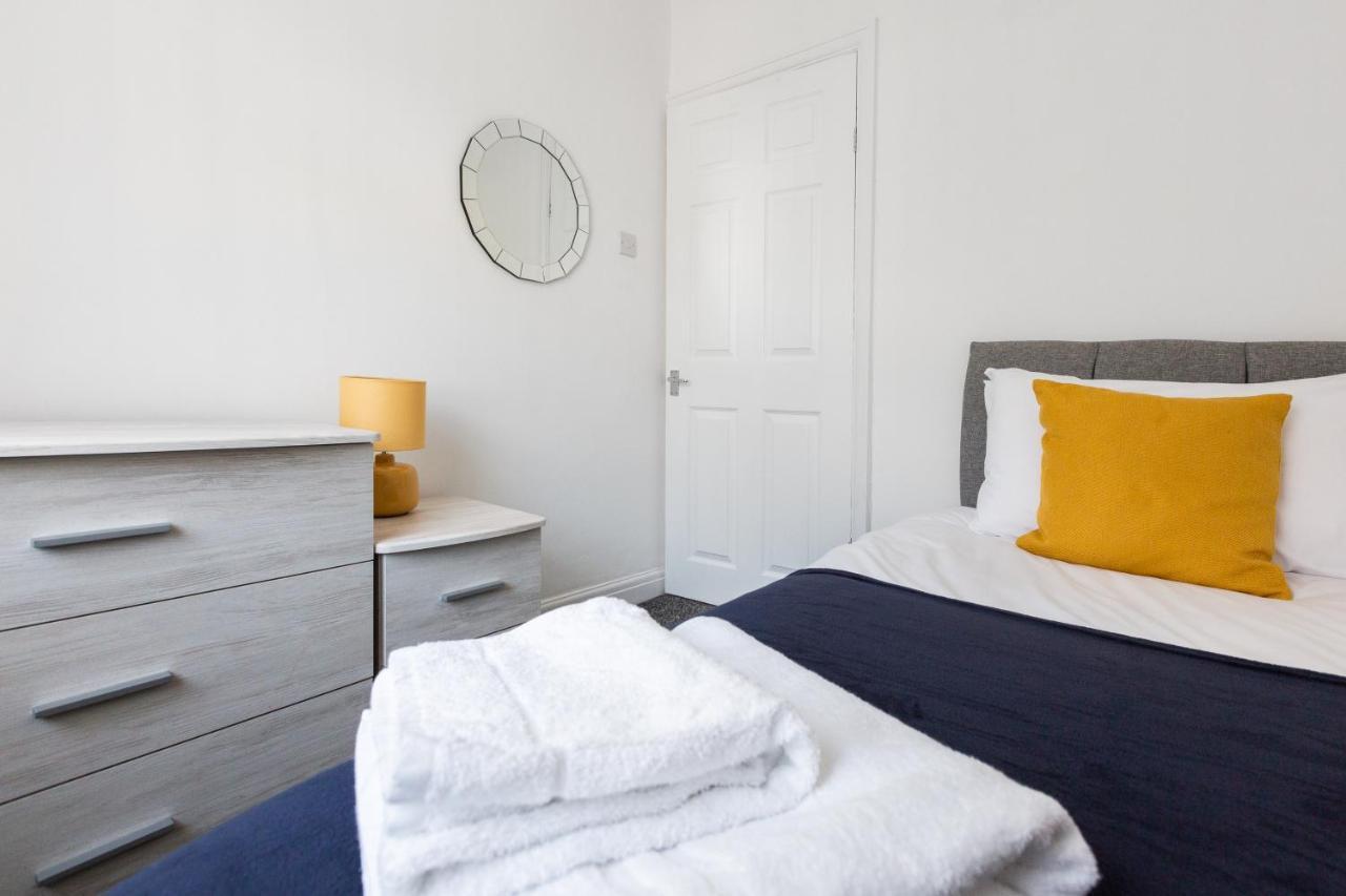 Connaught House - Wi-Fi, Parking, Contractors Villa Preston  Eksteriør bilde